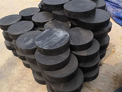 涞水县板式橡胶支座由若干层橡胶片与薄钢板经加压硫化